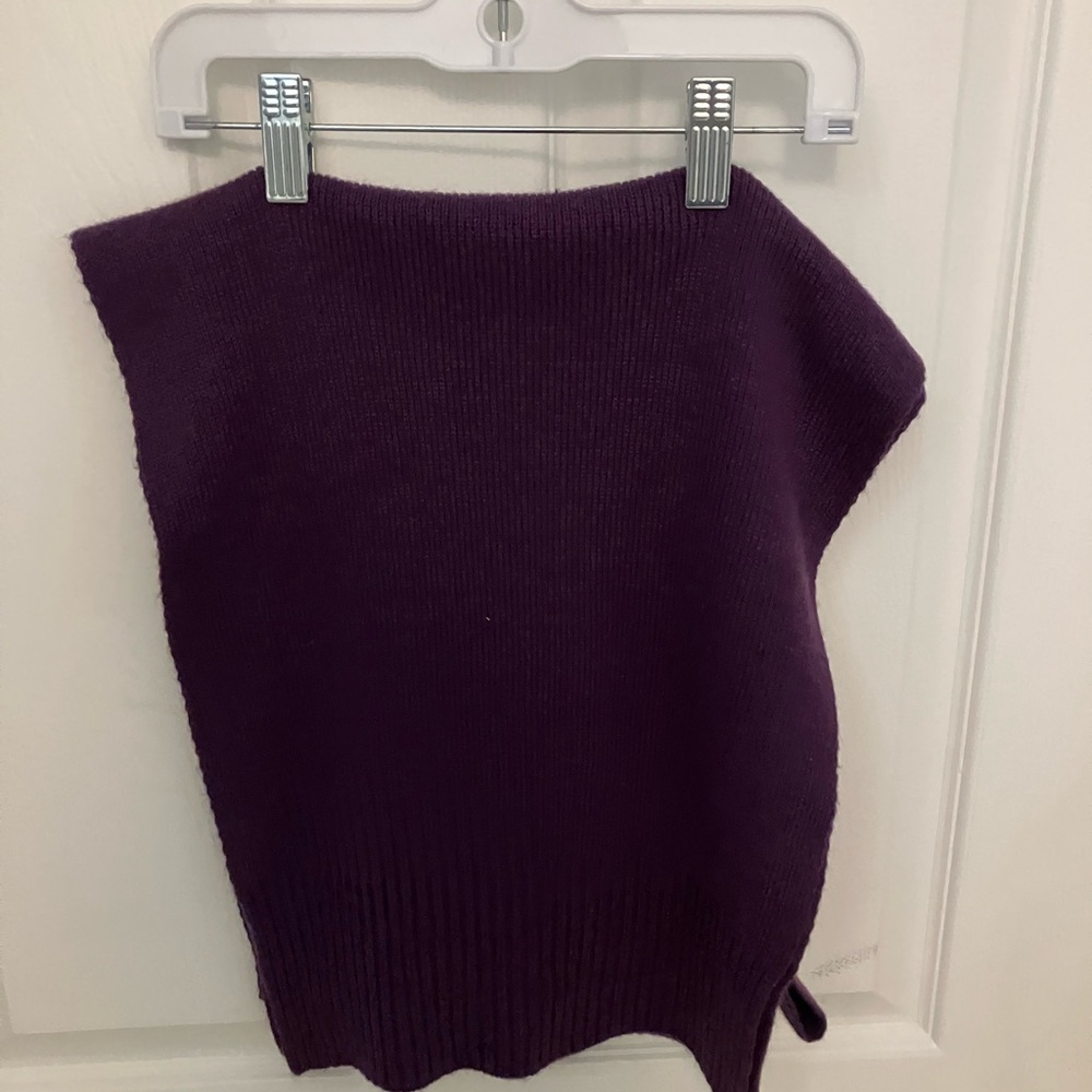 Isotoner Purple Shawl